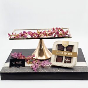 מעמד לעוגה<br>מארז פרלינים