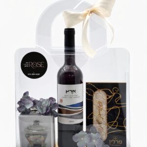 מלחיה קריסטל עם פלקטה<br>יין ארץ<br>טבלת פרלין "פורים שמח"