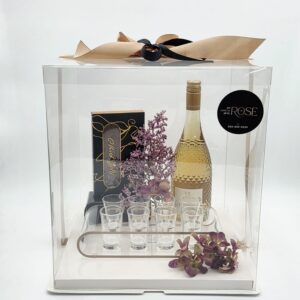 מעמד אקריליק וכוסיות<br>יין מוסקטו טפרברג<br>טבלת פרלין "פורים שמח"